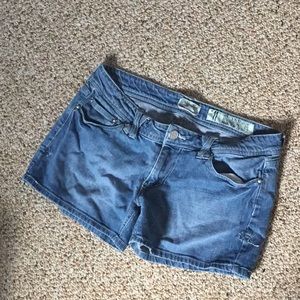 Indigo Rein Jean shorts